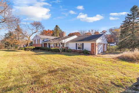 Tiny photo for 4265 Pine Tree Trail, Bloomfield Hills City, MI 48302 (MLS # 20251057948)