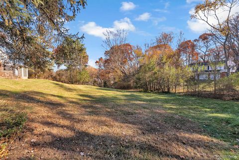 Tiny photo for 4265 Pine Tree Trail, Bloomfield Hills City, MI 48302 (MLS # 20251057948)