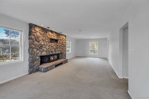Tiny photo for 4265 Pine Tree Trail, Bloomfield Hills City, MI 48302 (MLS # 20251057948)