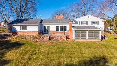 Tiny photo for 4265 Pine Tree Trail, Bloomfield Hills City, MI 48302 (MLS # 20251057948)