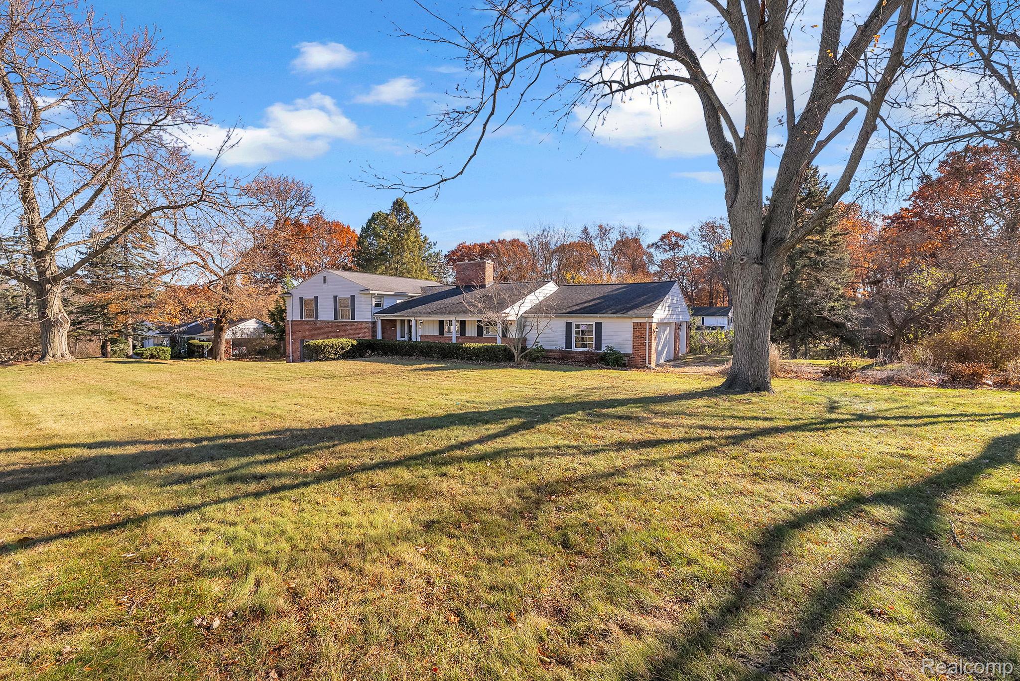 4265 Pine Tree Trail