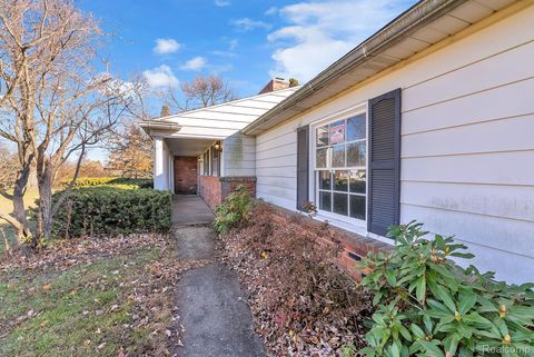 Tiny photo for 4265 Pine Tree Trail, Bloomfield Hills City, MI 48302 (MLS # 20251057948)