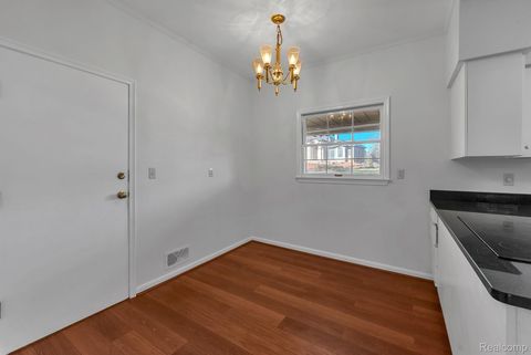 Tiny photo for 4265 Pine Tree Trail, Bloomfield Hills City, MI 48302 (MLS # 20251057948)