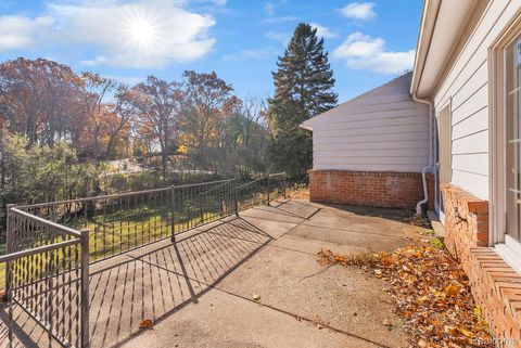 Tiny photo for 4265 Pine Tree Trail, Bloomfield Hills City, MI 48302 (MLS # 20251057948)