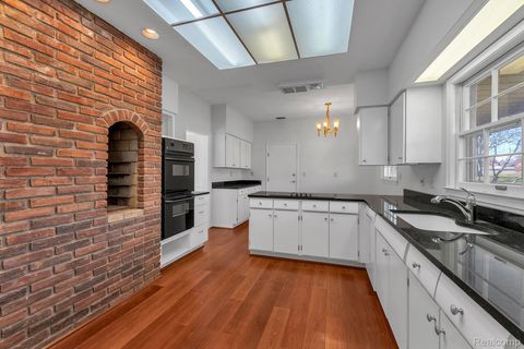 Tiny photo for 4265 Pine Tree Trail, Bloomfield Hills City, MI 48302 (MLS # 20251057948)