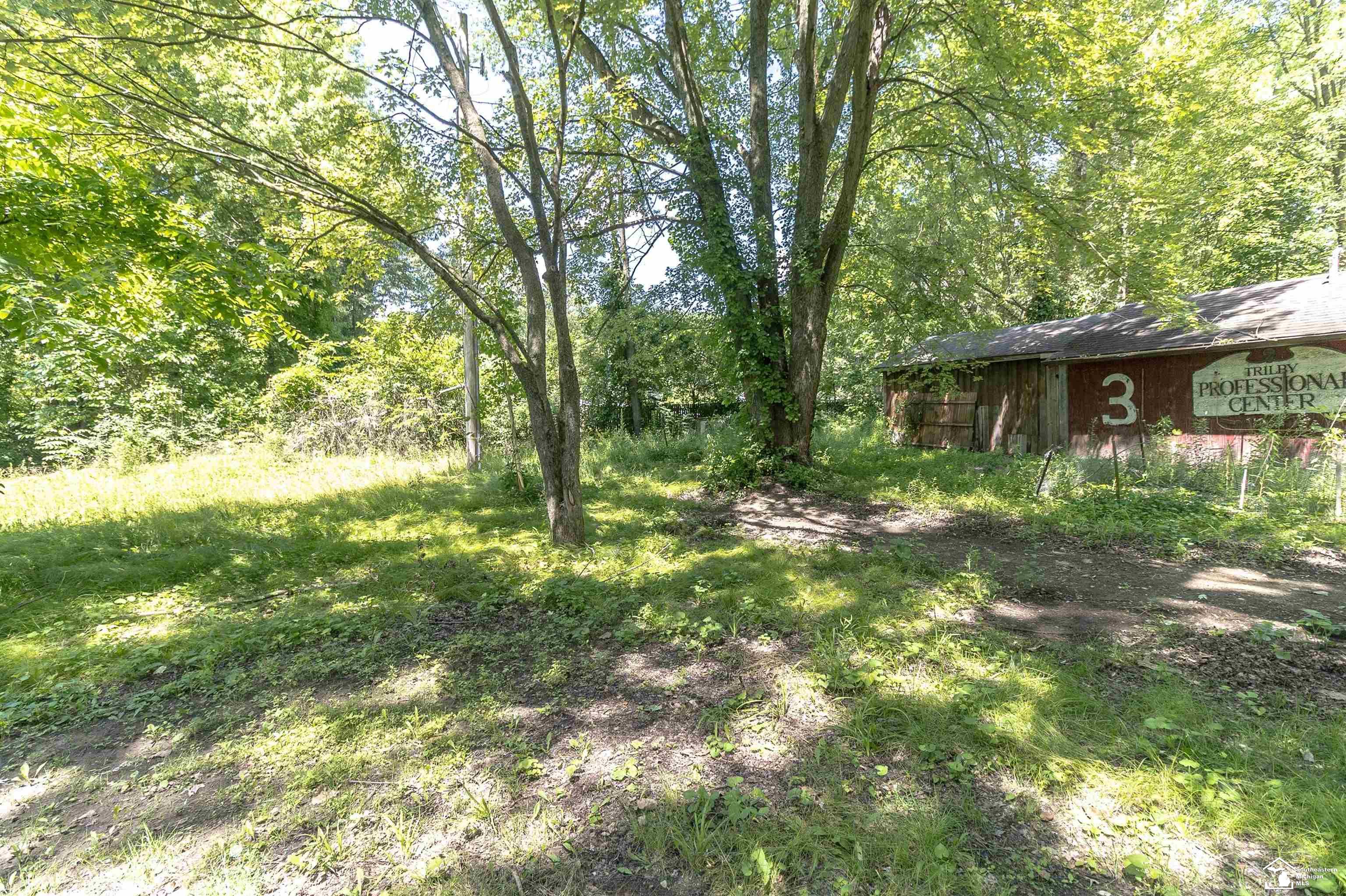 8438 Adler Road