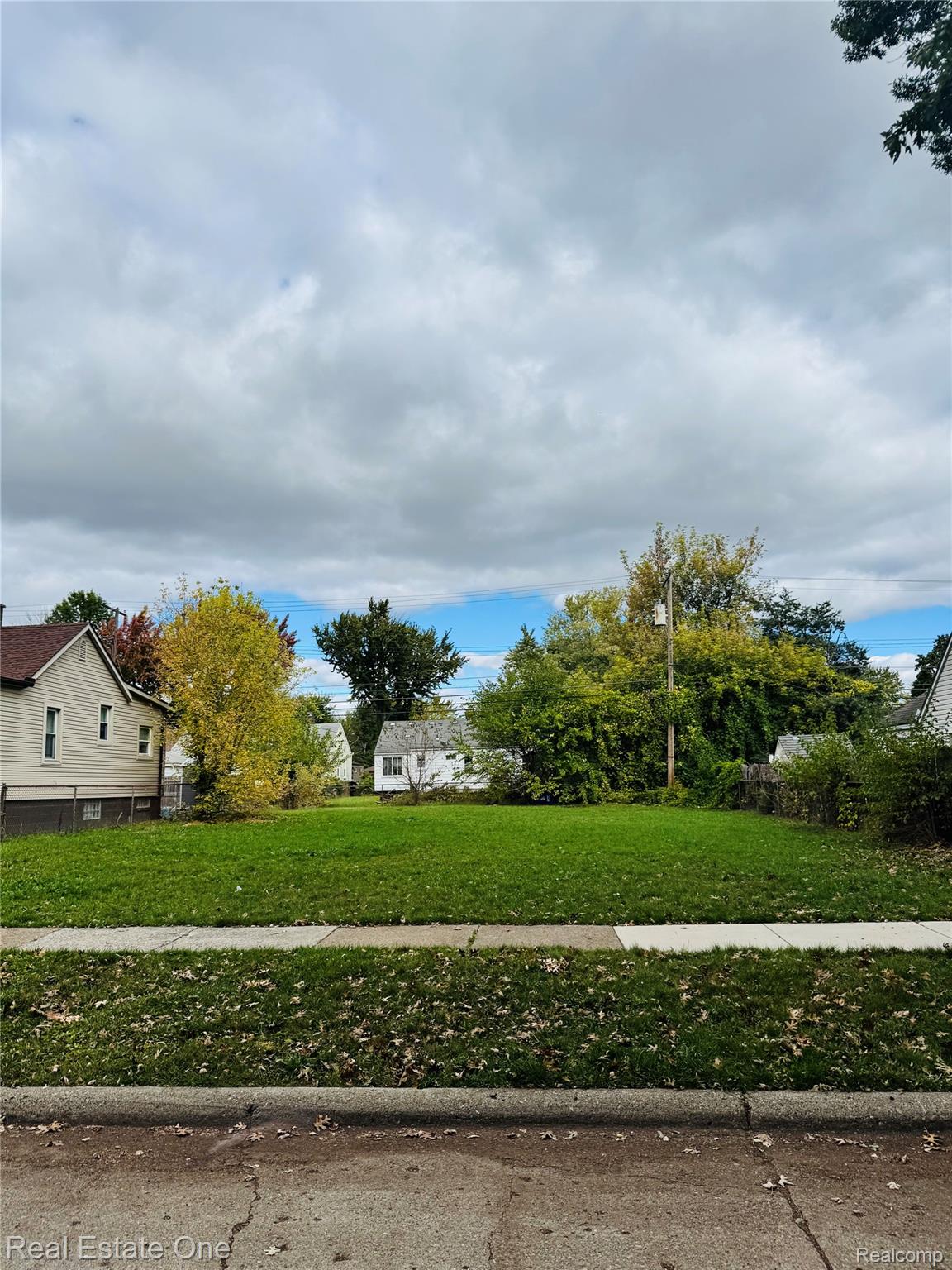 1670 Richmond Avenue