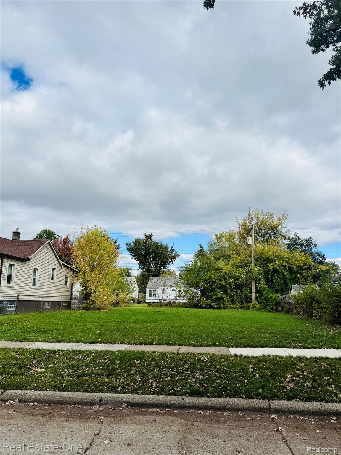 1670 Richmond Avenue