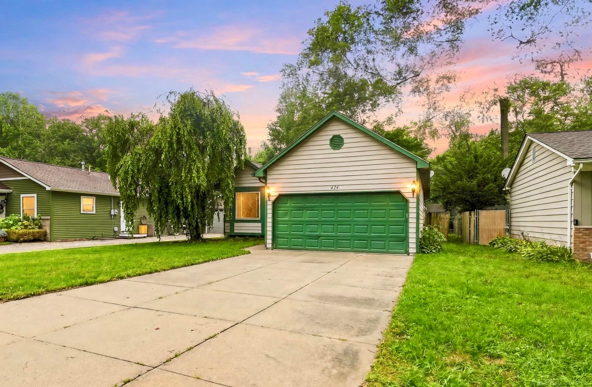 474 Maple Street
