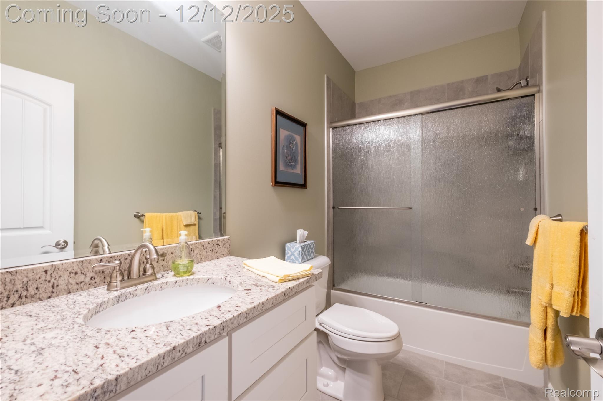 Howell, Michigan 48843, United States, 3 Bedrooms Bedrooms, ,2 BathroomsBathrooms,Residential,Active,252522