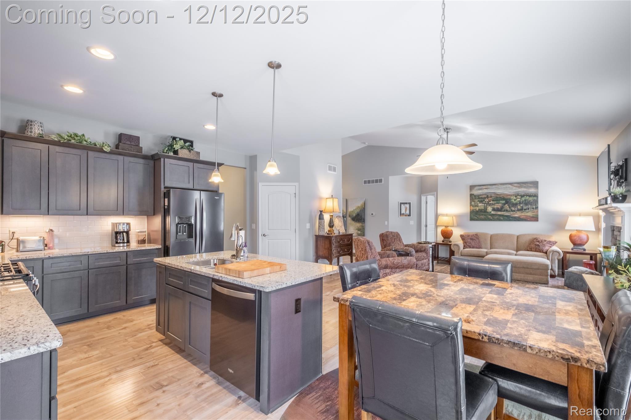 Howell, Michigan 48843, United States, 3 Bedrooms Bedrooms, ,2 BathroomsBathrooms,Residential,Active,252522