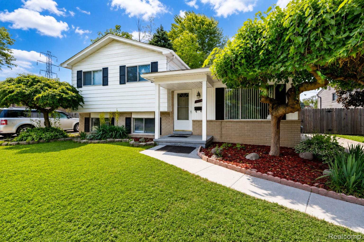 33828 Stonewood Drive