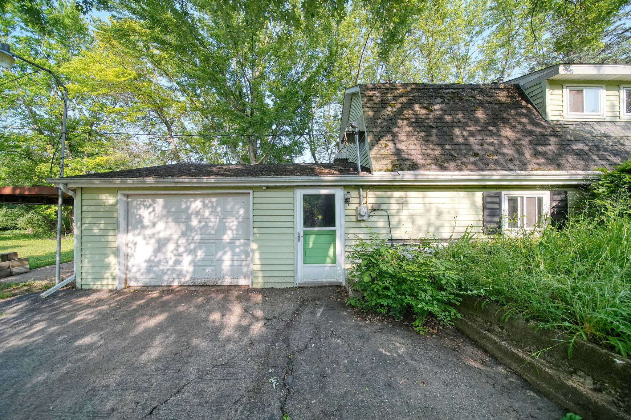 12650 Clinton Road