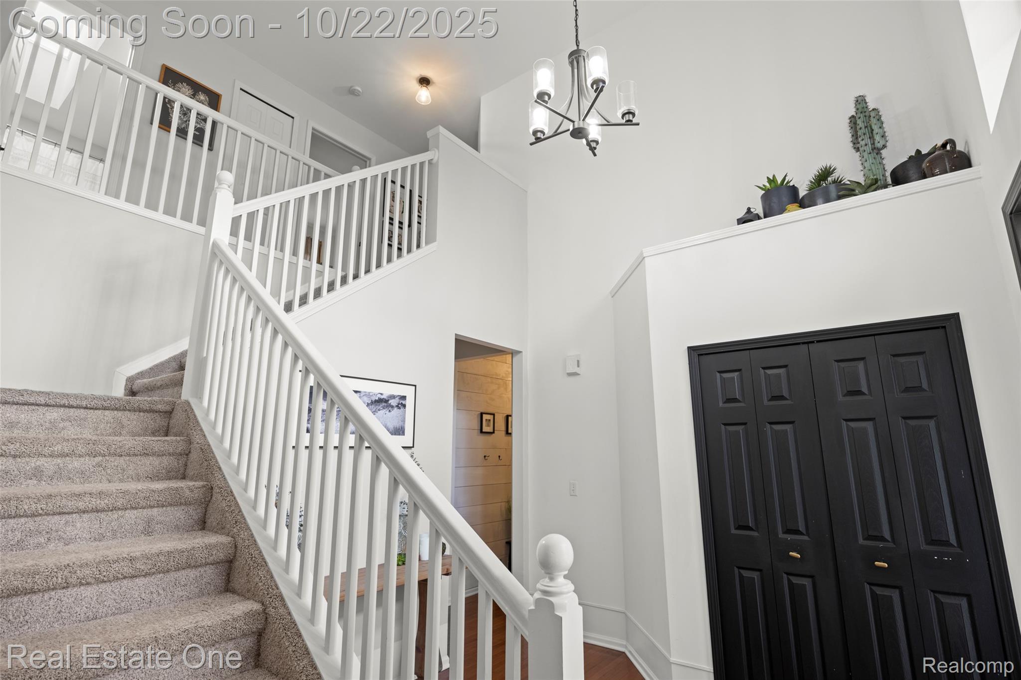 445 Gleneagles Court