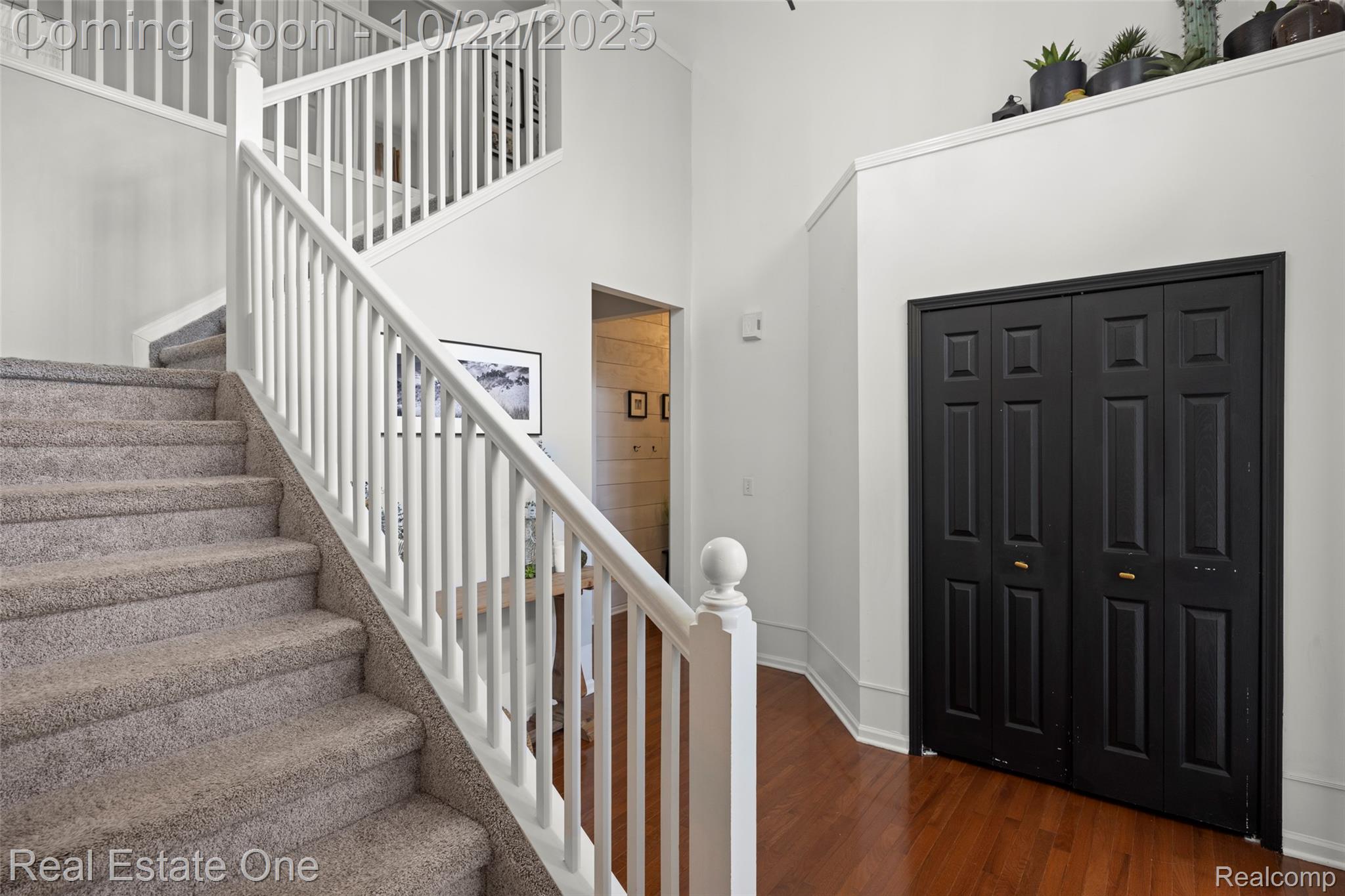 445 Gleneagles Court