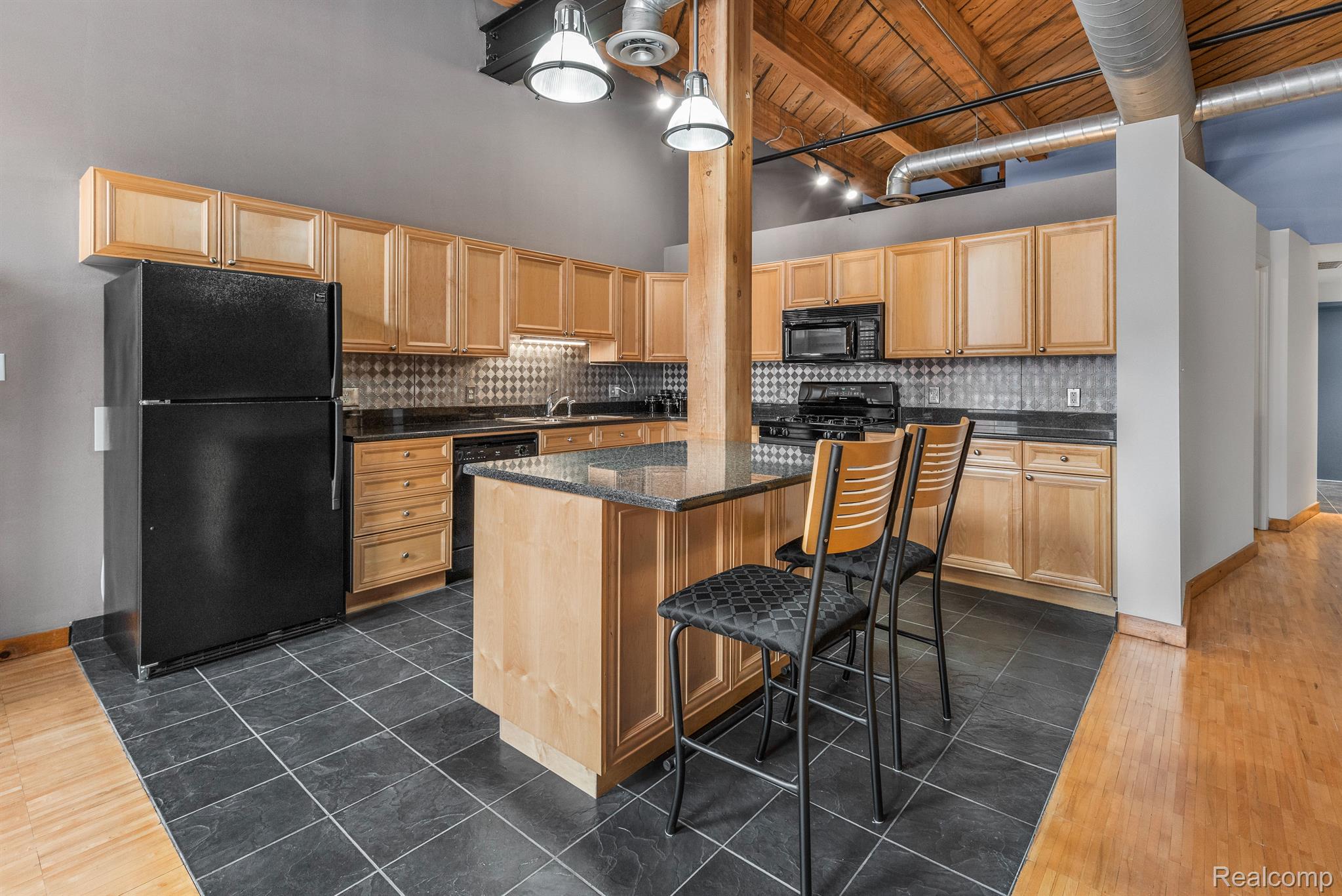 Detroit, Michigan 48207, United States, 1 Bedroom Bedrooms, ,1 BathroomBathrooms,Residential,Active,1090
