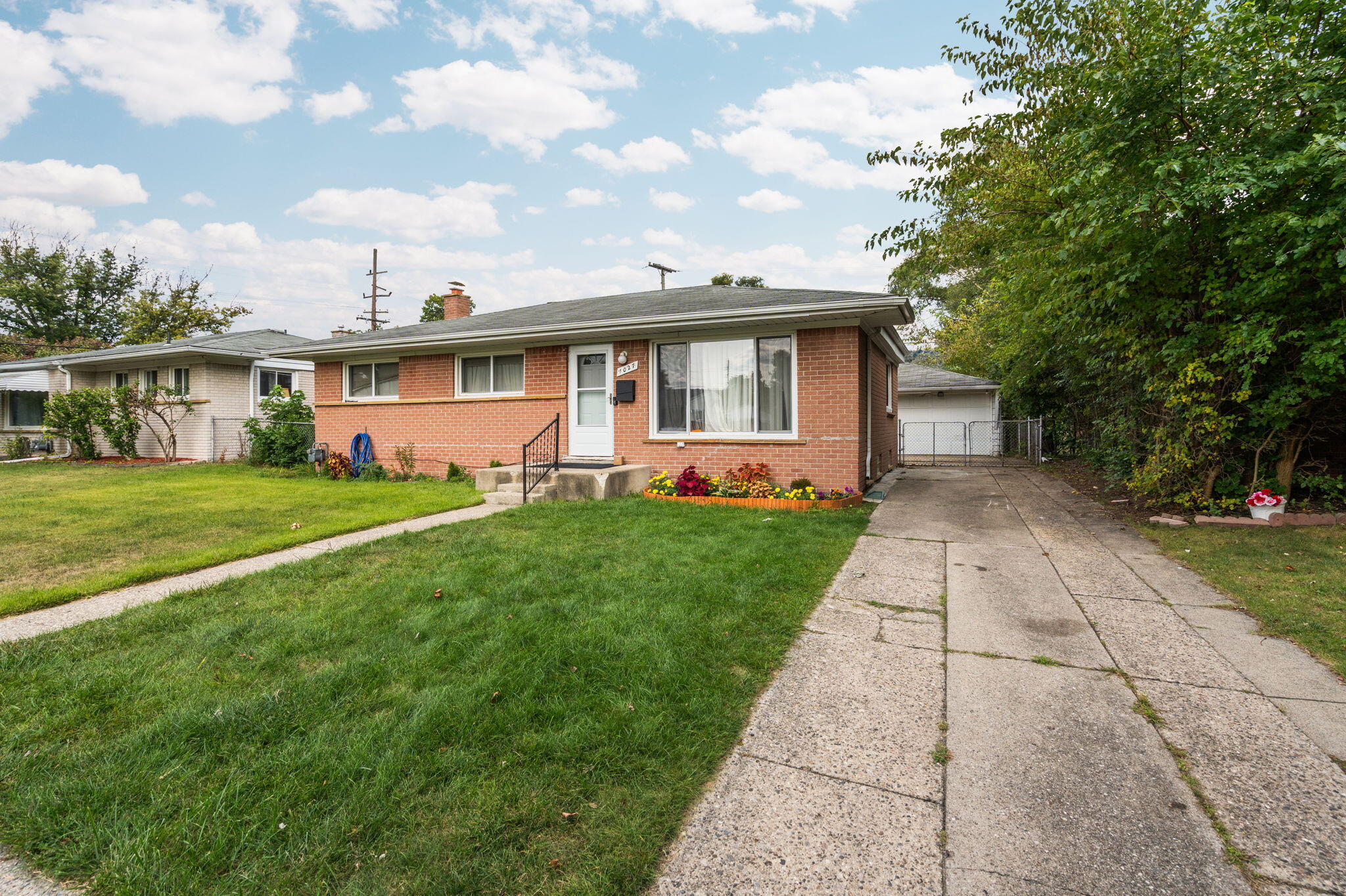 1027 Lori Street