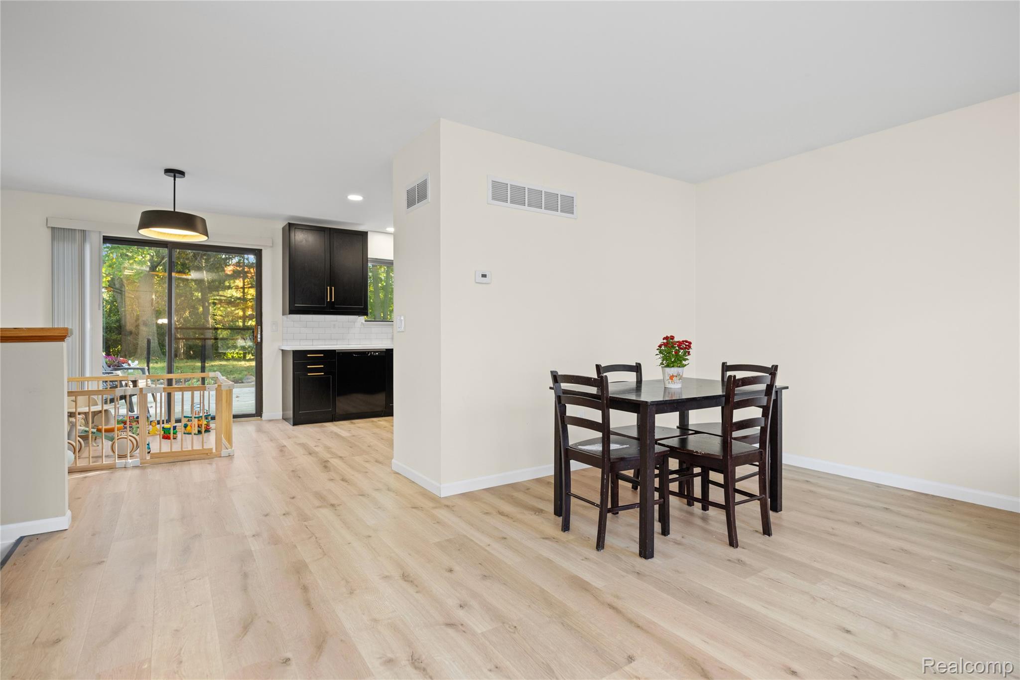 321 Tanglewood Circle