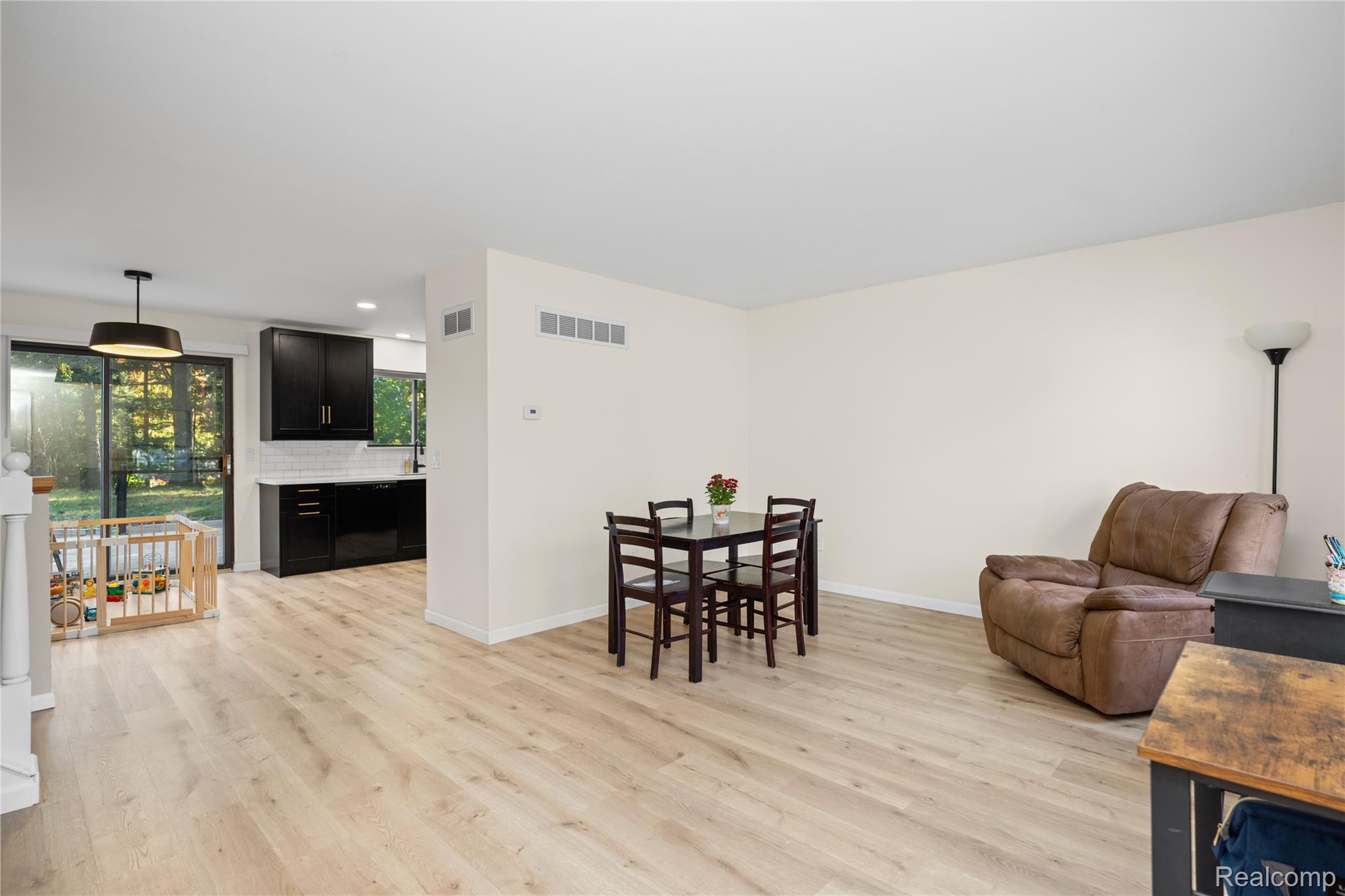 321 Tanglewood Circle