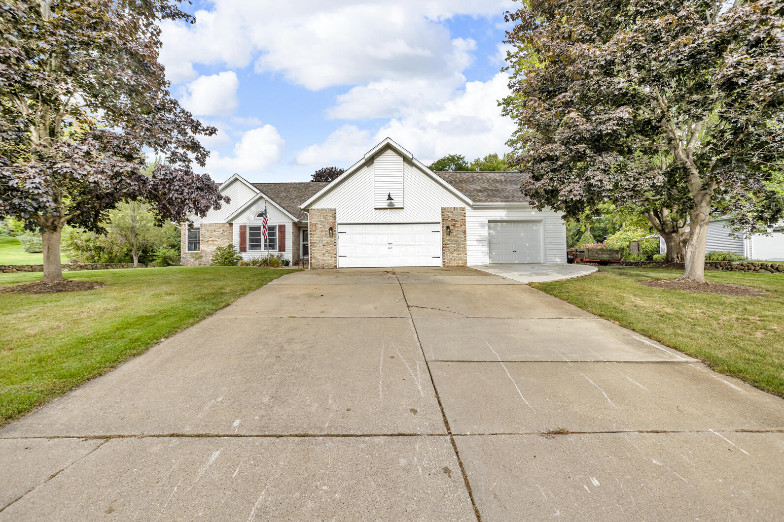 2018 W Coachlight Drive