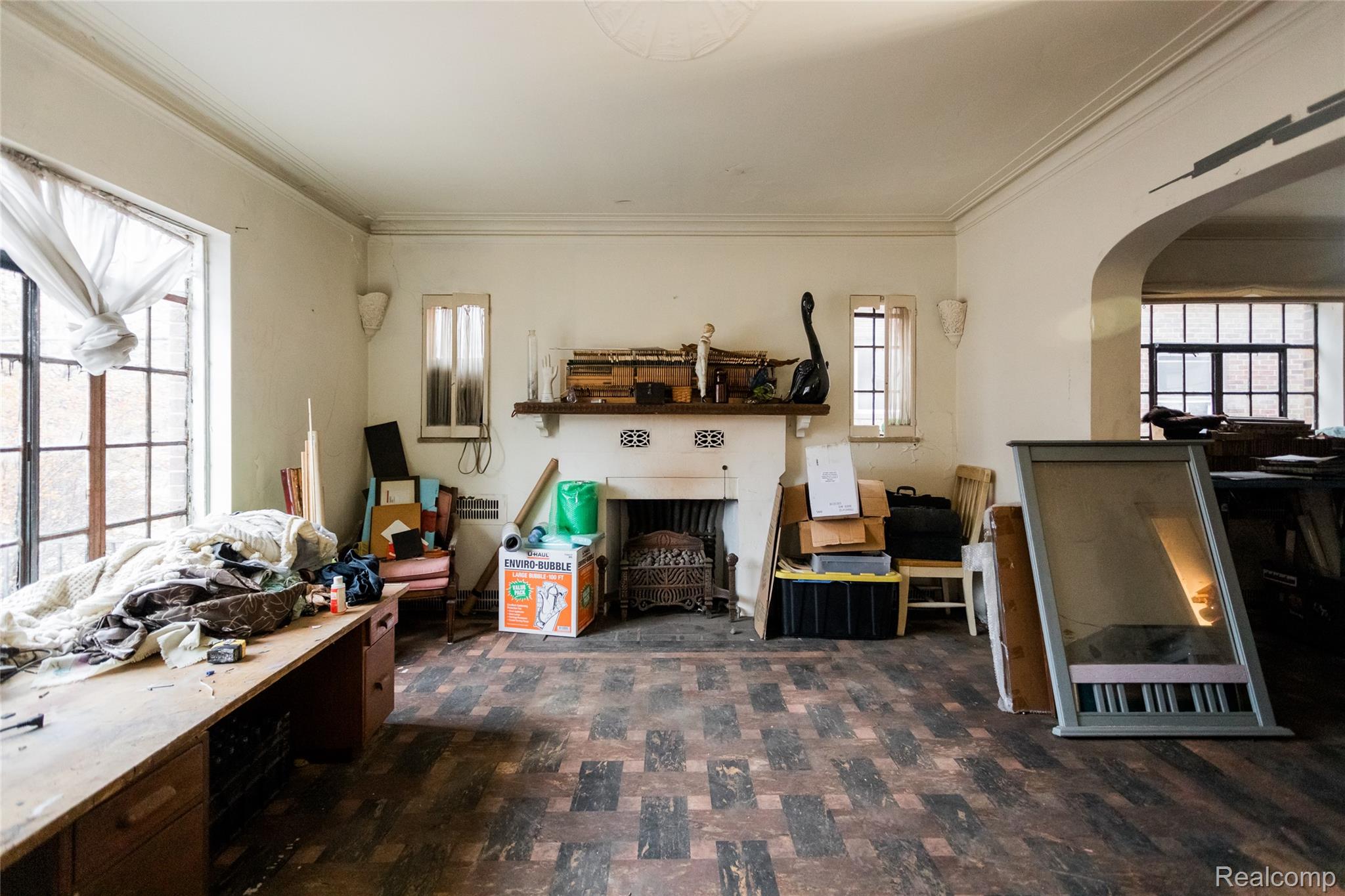 16766 Greenlawn Street