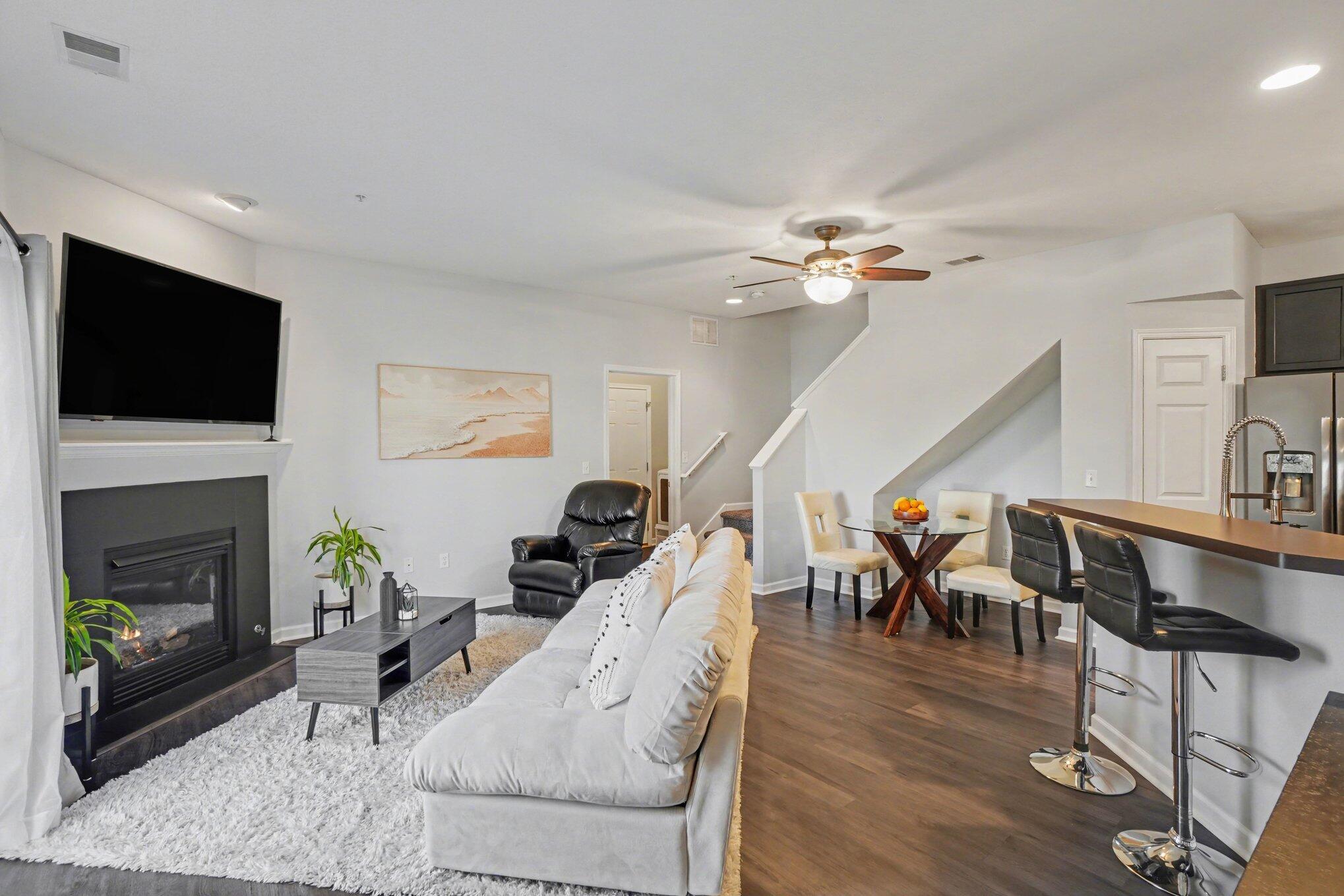 3476 River Run Street SW