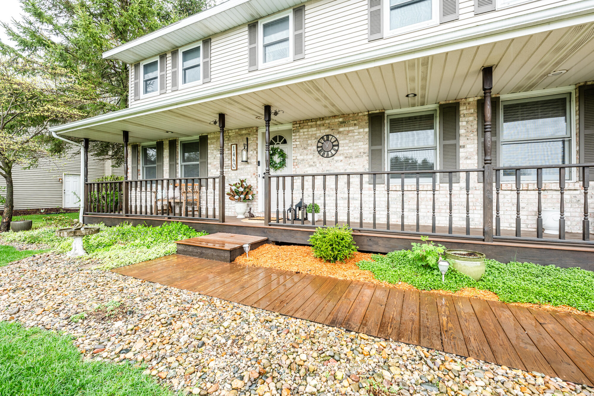 1460 Country Knoll Place
