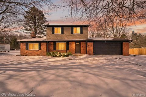 3351 Harvey Lake Road Highland Charter Township MI 48356