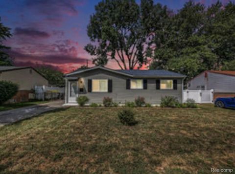 32140 Palmer Westland City MI 48186