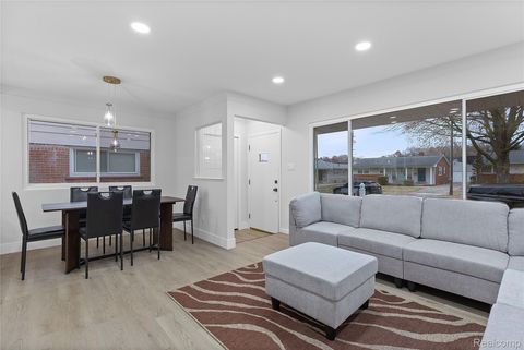 Tiny photo for 1019 Symes Court, Royal Oak City, MI 48067 (MLS # 20251053771)