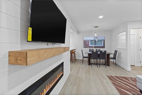 Tiny photo for 1019 Symes Court, Royal Oak City, MI 48067 (MLS # 20251053771)