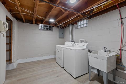 Tiny photo for 1019 Symes Court, Royal Oak City, MI 48067 (MLS # 20251053771)