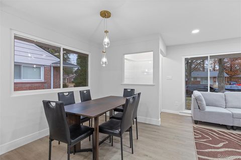 Tiny photo for 1019 Symes Court, Royal Oak City, MI 48067 (MLS # 20251053771)