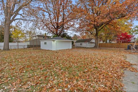 Tiny photo for 1019 Symes Court, Royal Oak City, MI 48067 (MLS # 20251053771)