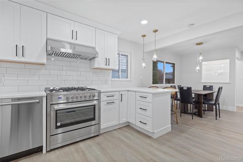 Tiny photo for 1019 Symes Court, Royal Oak City, MI 48067 (MLS # 20251053771)