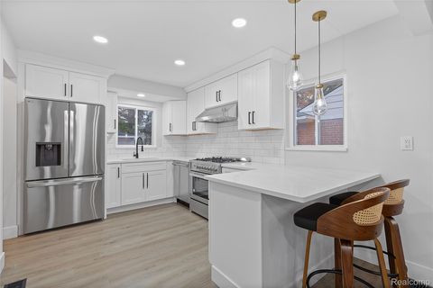 Tiny photo for 1019 Symes Court, Royal Oak City, MI 48067 (MLS # 20251053771)