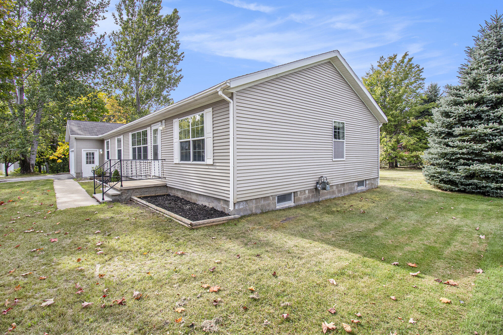 4895 Castleview Drive