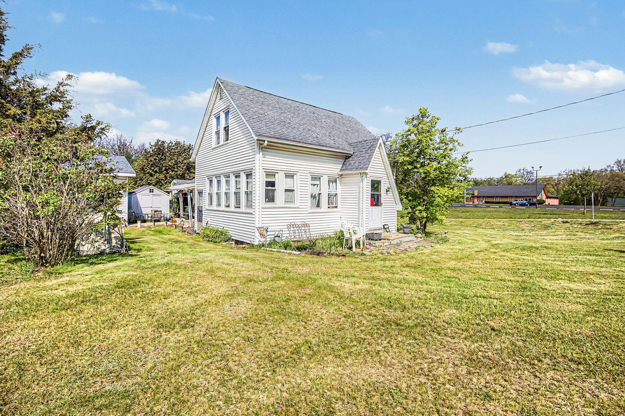19 Evanston Avenue