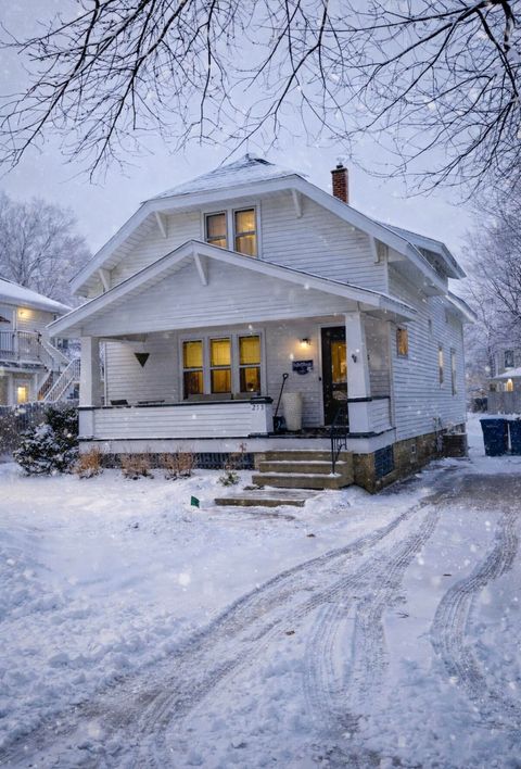 213 Clinton Avenue Grand Haven City MI 49417