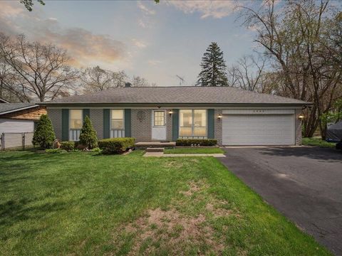 2338 ROSELAWN Street Wolverine Lake Village Oakland MI 48390