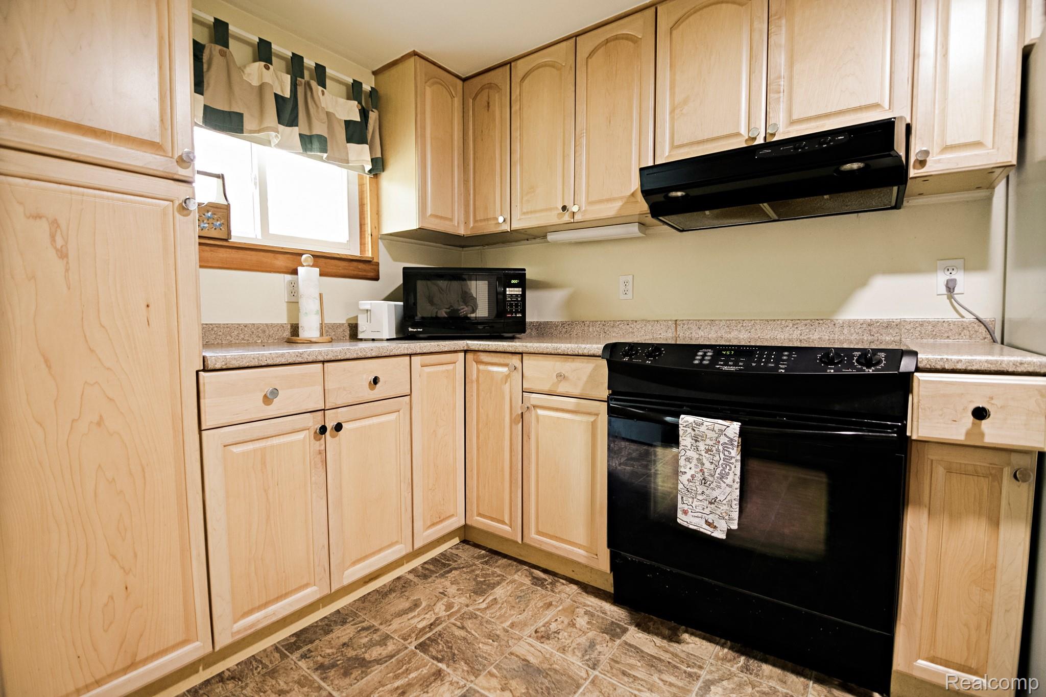 Curtis Township, Michigan 48737, United States, 2 Bedrooms Bedrooms, ,1 BathroomBathrooms,Residential,Active,159882