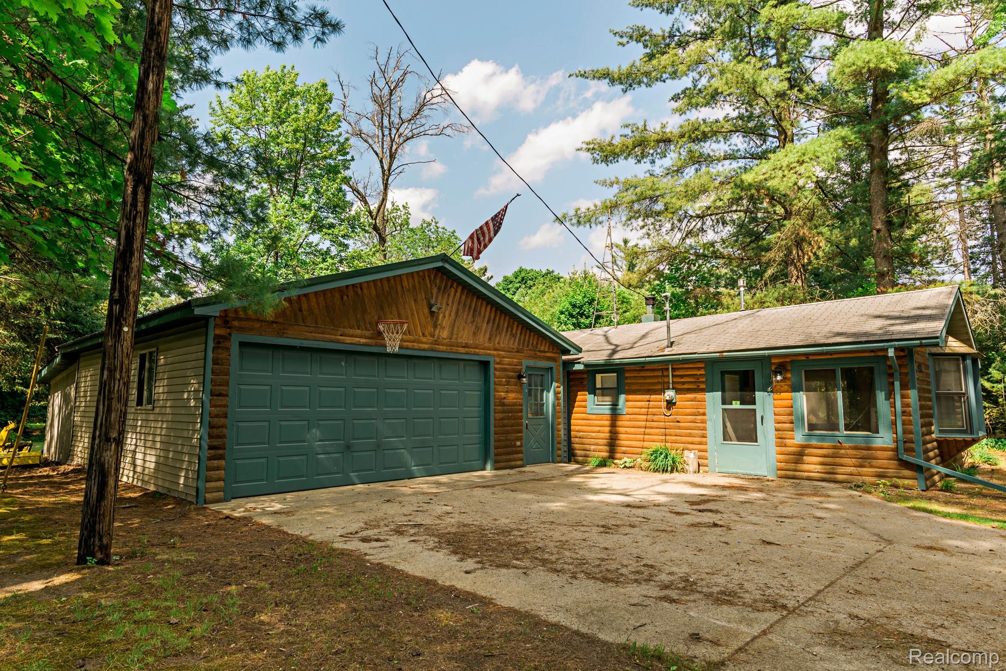 Curtis Township, Michigan 48737, United States, 2 Bedrooms Bedrooms, ,1 BathroomBathrooms,Residential,Active,159882