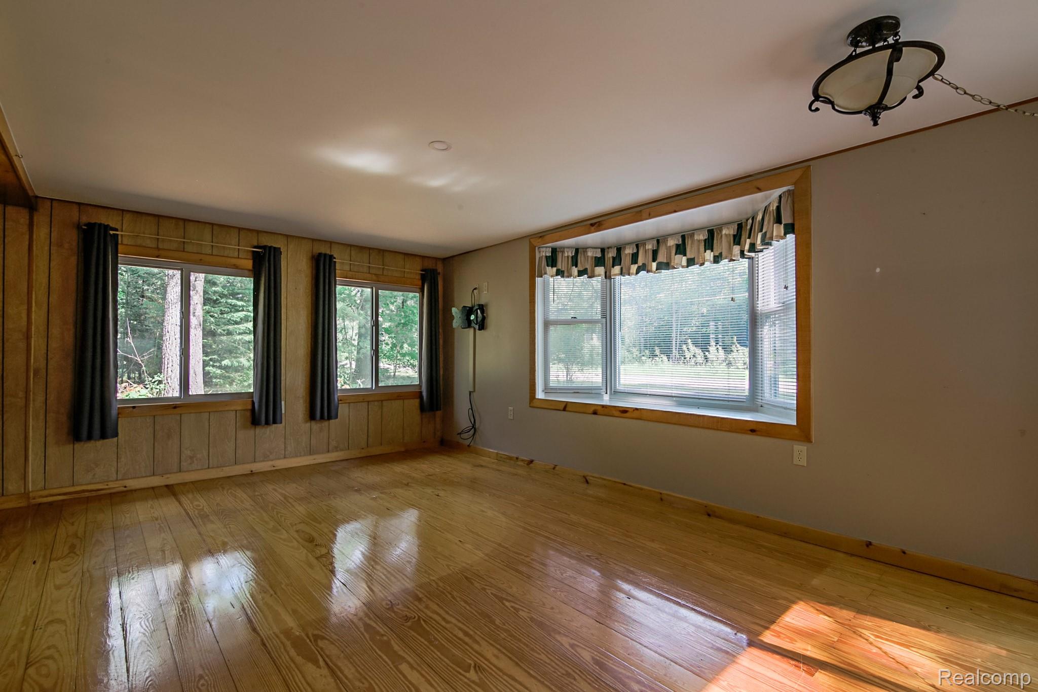 Curtis Township, Michigan 48737, United States, 2 Bedrooms Bedrooms, ,1 BathroomBathrooms,Residential,Active,159882