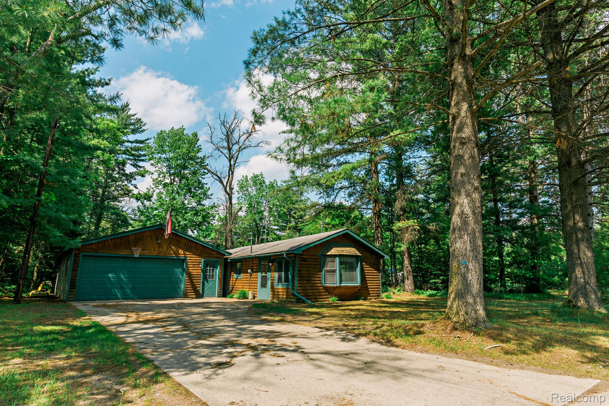 Curtis Township, Michigan 48737, United States, 2 Bedrooms Bedrooms, ,1 BathroomBathrooms,Residential,Active,159882