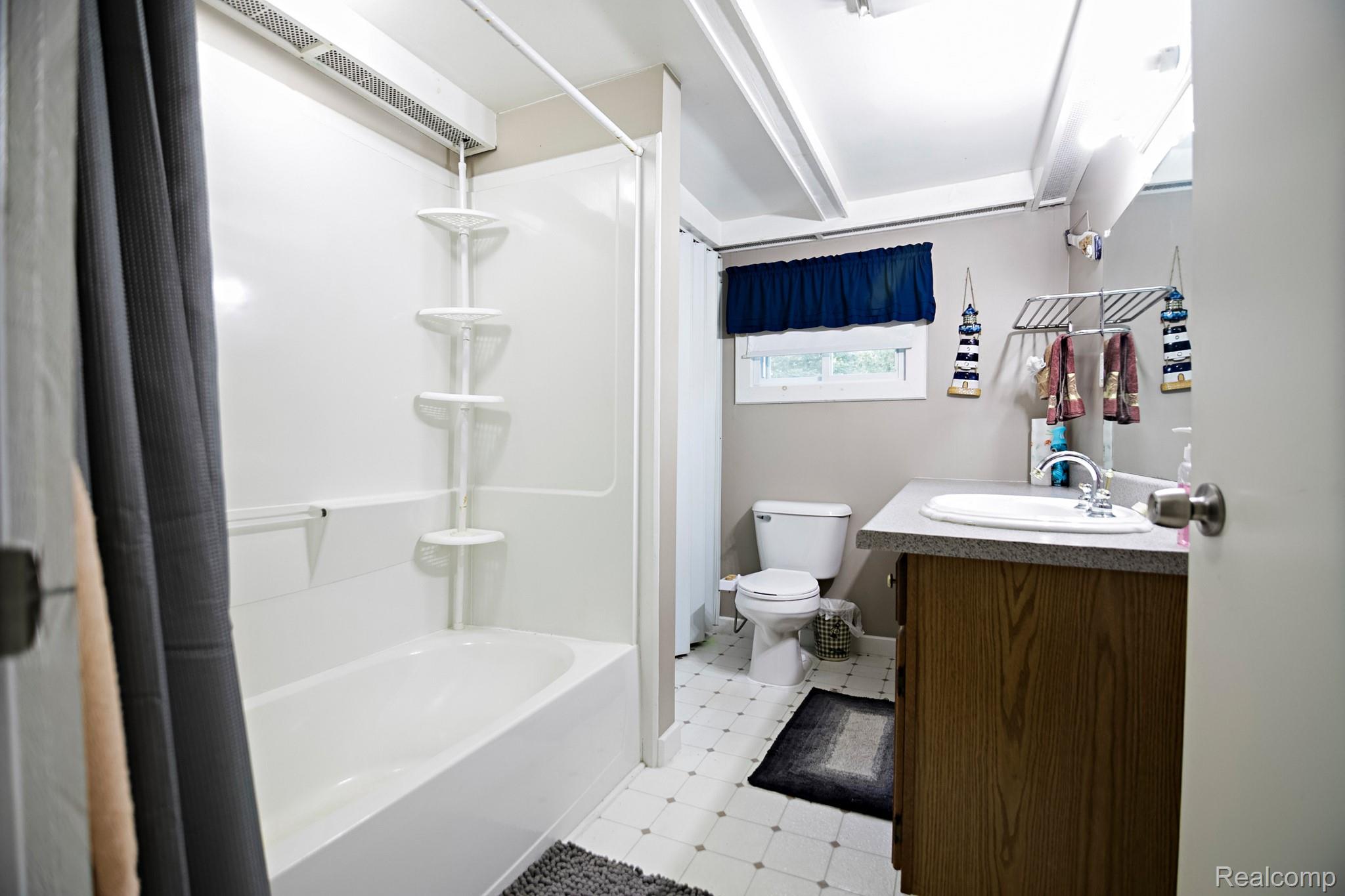 Curtis Township, Michigan 48737, United States, 2 Bedrooms Bedrooms, ,1 BathroomBathrooms,Residential,Active,159882