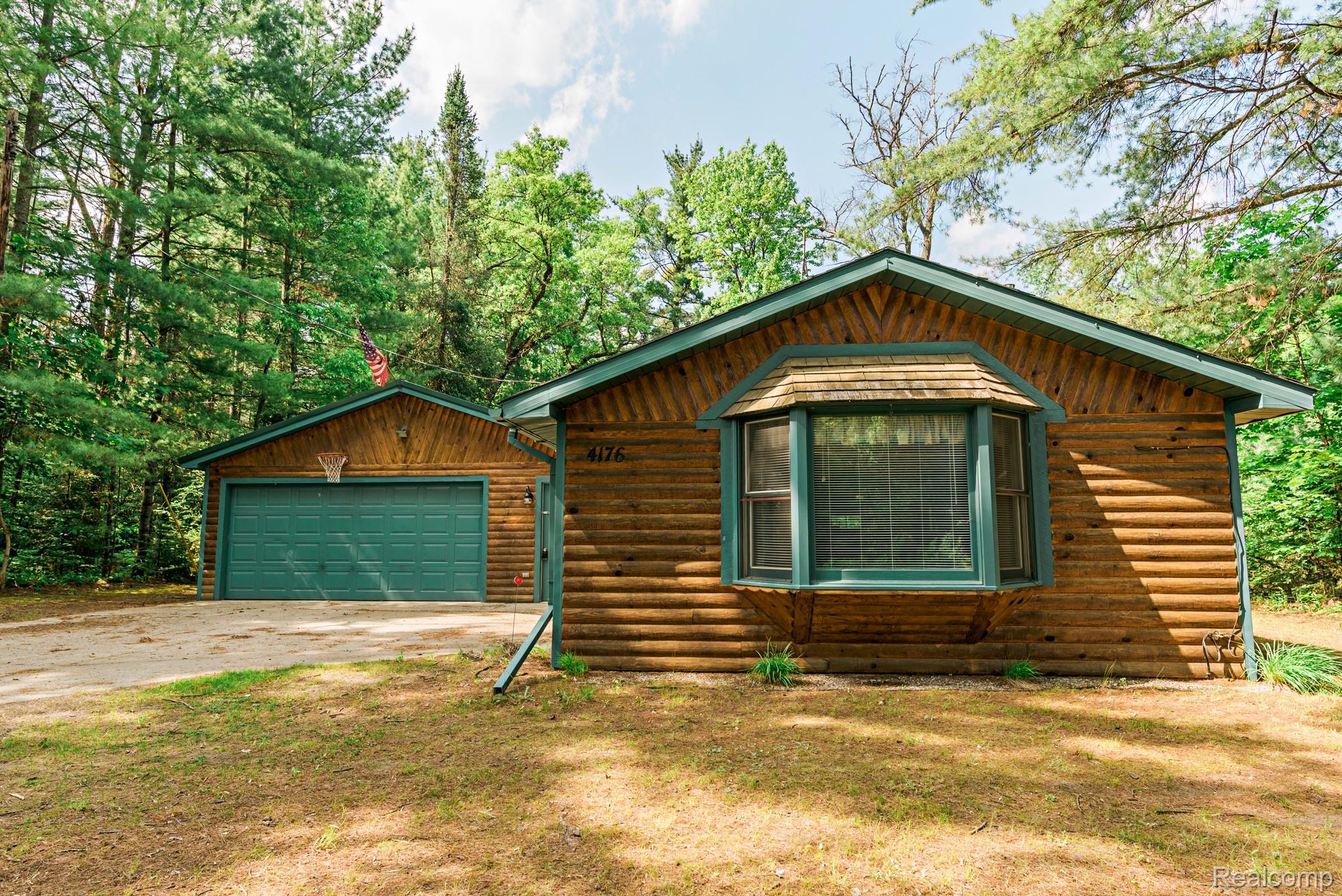 Curtis Township, Michigan 48737, United States, 2 Bedrooms Bedrooms, ,1 BathroomBathrooms,Residential,Active,159882