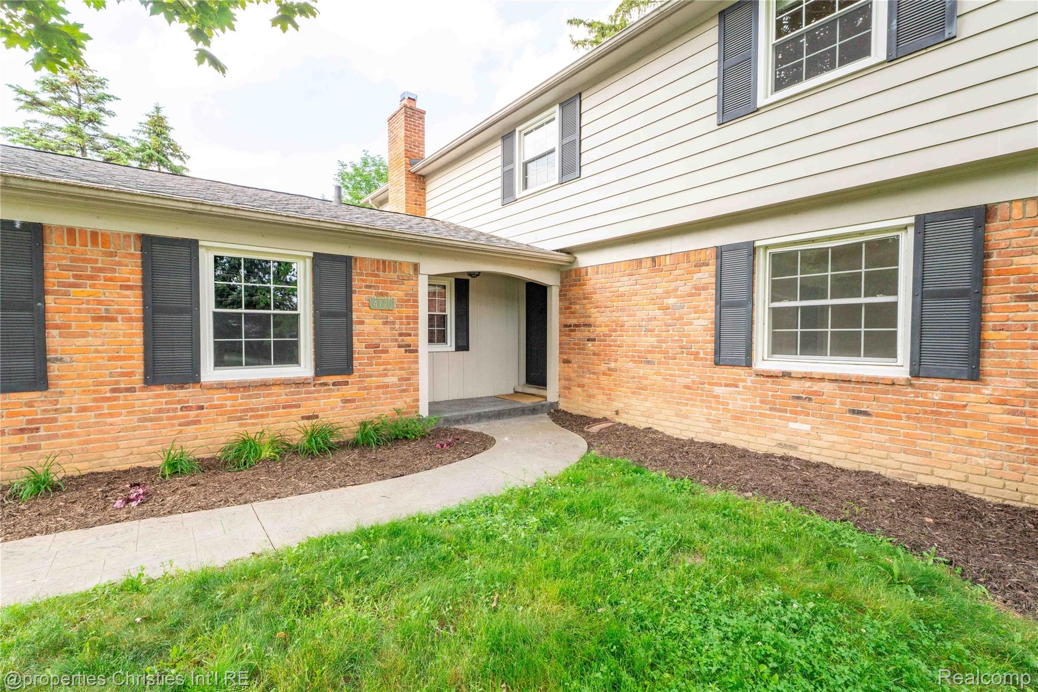 4770 Hedgewood Drive