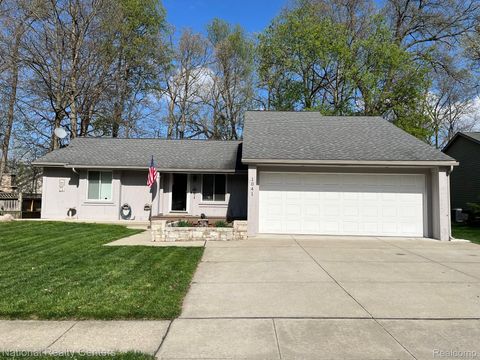 1041 FAIRWAY TRAILS Drive Brighton City MI 48116