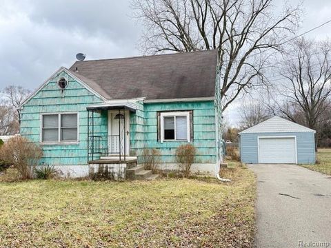 2251 Howe Road Burton City MI 48519