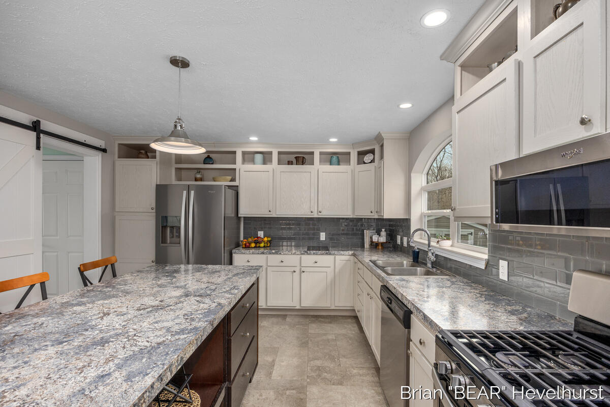 11467 Sundrop Circle